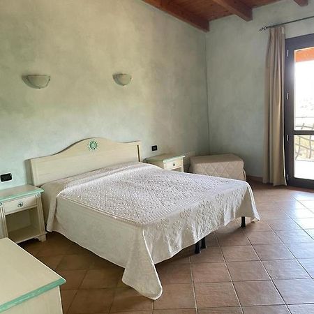Villa Agriturismo San Giovanni à Olbia Extérieur photo